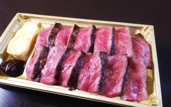 シアワセ気分?まんぷくお肉料理?