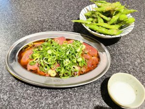 若鶏の白肝刺し