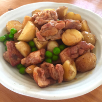 新ジャガと鶏肉の旨煮