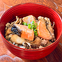 鮭と舞茸の炊き込みご飯