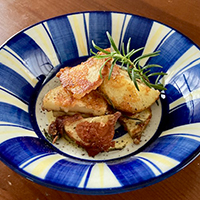 新じゃがのハーブチーズ焼き