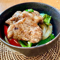 トンテキ丼