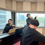 今日の合言葉は「黒」